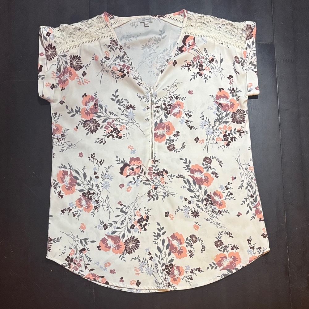 Kismet Floral Women's Top with Lace Shoulders